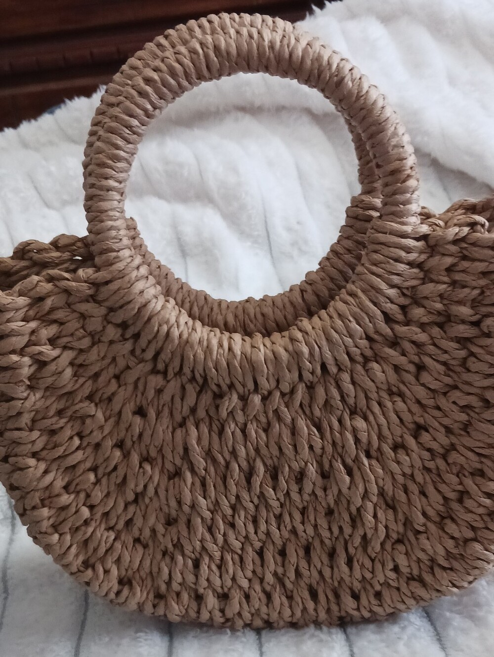 Source Unknown Natural Tan Handwoven Straw Tote with Round Handles